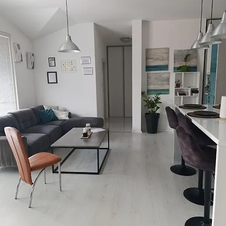 Cosy Downtown Διαμέρισμα *