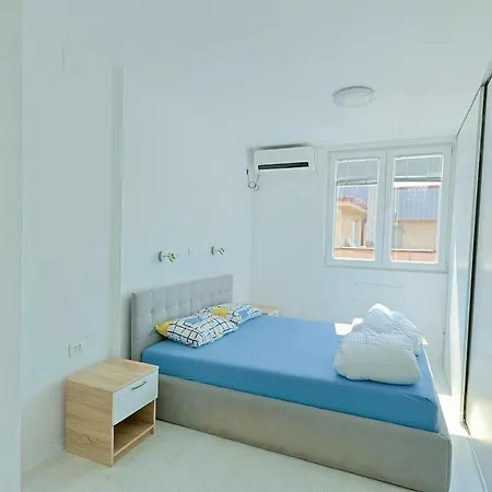 Cosy Downtown Apartment