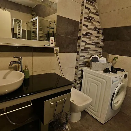 Διαμέρισμα Cosy Downtown